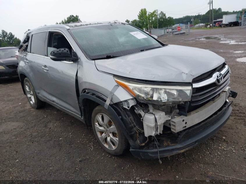 2015 Toyota Highlander VIN 5TDDKRFH3FS206786 IAAI salvage auction — SIDE, Clear (Virginia), sold $275 on 2026-07-31 (photo 6)