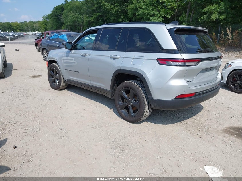 2025 Jeep Grand cherokee VIN 1C4RJHBG0SC360321 IAAI salvage auction — FRONT END, Wait Title, sold $15,200 on 2026-08-22 (photo 3)