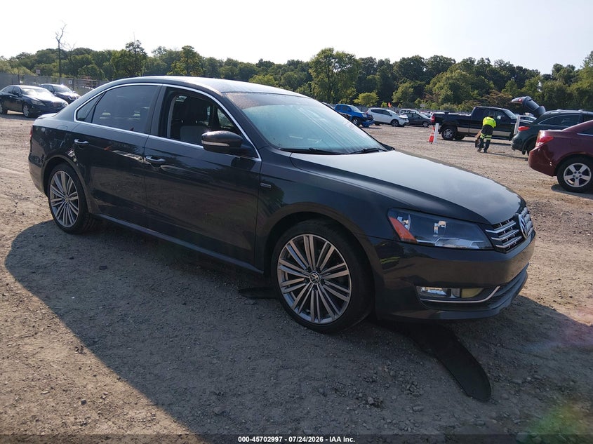 2014 Volkswagen Passat VIN 1VWBT7A35EC088094 IAAI salvage auction — LEFT SIDE, Salvage (New Jersey), sold $975 on 2026-09-02 (photo 1)