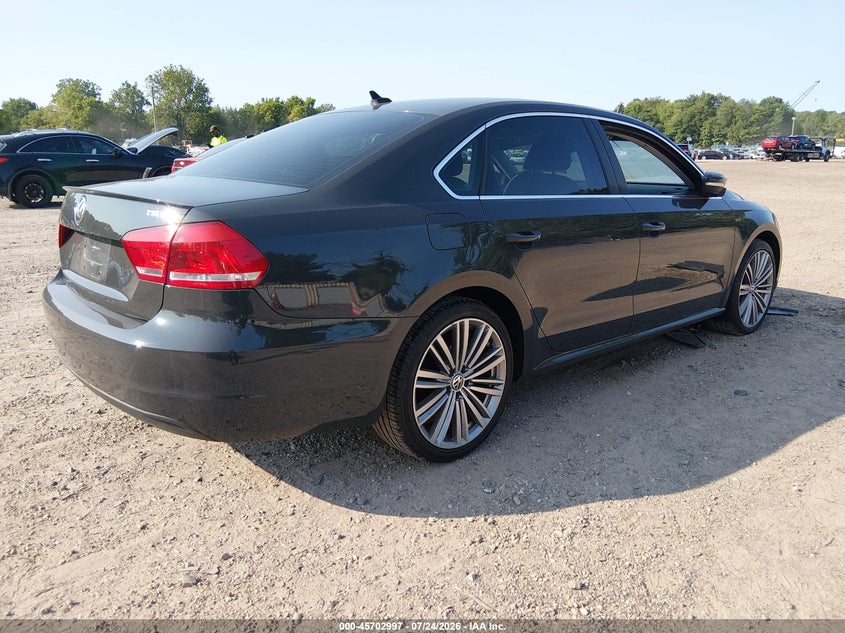2014 Volkswagen Passat VIN 1VWBT7A35EC088094 IAAI salvage auction — LEFT SIDE, Salvage (New Jersey), sold $975 on 2026-09-02 (photo 4)
