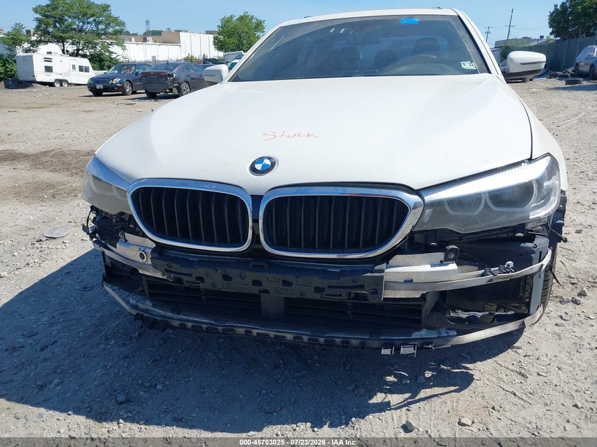 2017 BMW 5er VIN WBAJE7C38HG888016 IAAI salvage auction — FRONT & REAR, Clear (Pennsylvania), sold $6,500 on 2026-08-01 (photo 6)