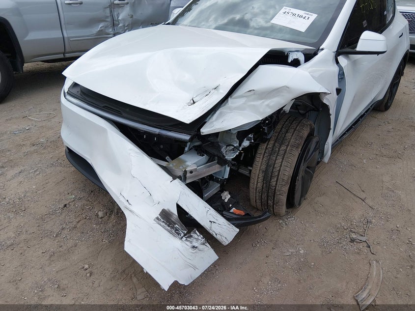 2026 Tesla Model y VIN 7SAYGDEE6TF637610 IAAI salvage auction — LEFT FRONT, Wait Title, sold $20,200 on 2026-09-10 (photo 6)