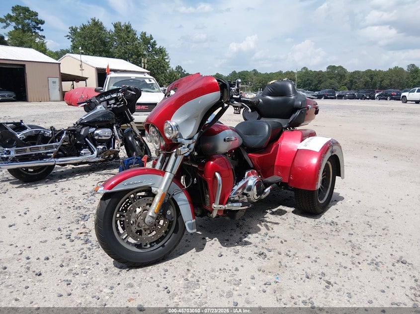2019 Harley-davidson Tri glide ultra VIN 1HD1MAF16KB856360 IAAI salvage auction — FRONT END, Salvage (South Carolina), sold $8,000 on 2026-09-10 (photo 2)