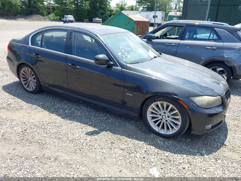 2009 BMW 3 series VIN WBAPL33519A406680 IAAI salvage auction — FRONT & REAR, Clear (New York), sold $600 on 2026-08-04 (photo 1)