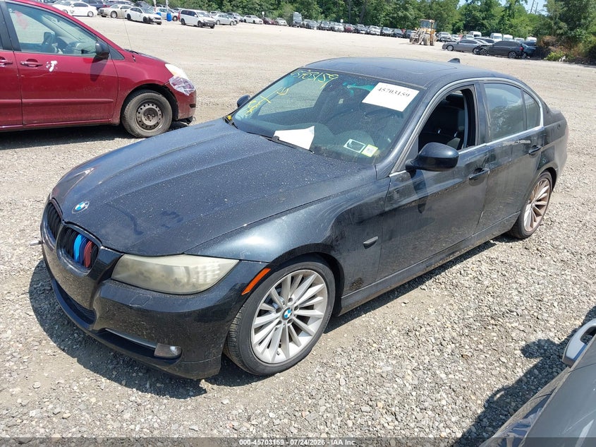 2009 BMW 3 series VIN WBAPL33519A406680 IAAI salvage auction — FRONT & REAR, Clear (New York), sold $600 on 2026-08-04 (photo 2)