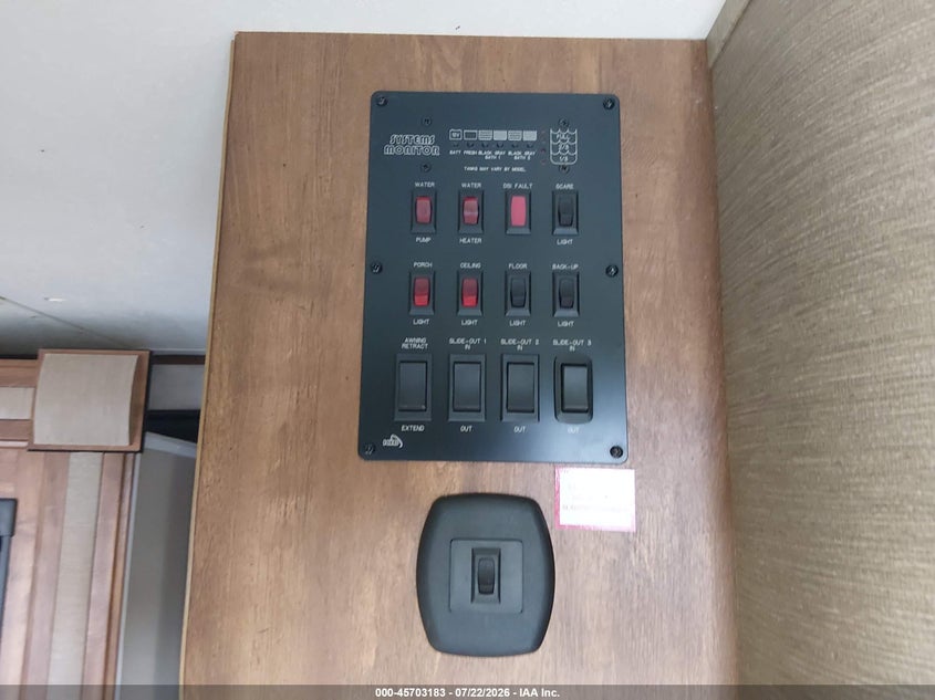 2014 Sprinter 331rls VIN 4YDT33121E1531289 IAAI salvage auction — REAR END, Salvage (New Hampshire), sold $1,550 on 2026-07-28 (photo 7)