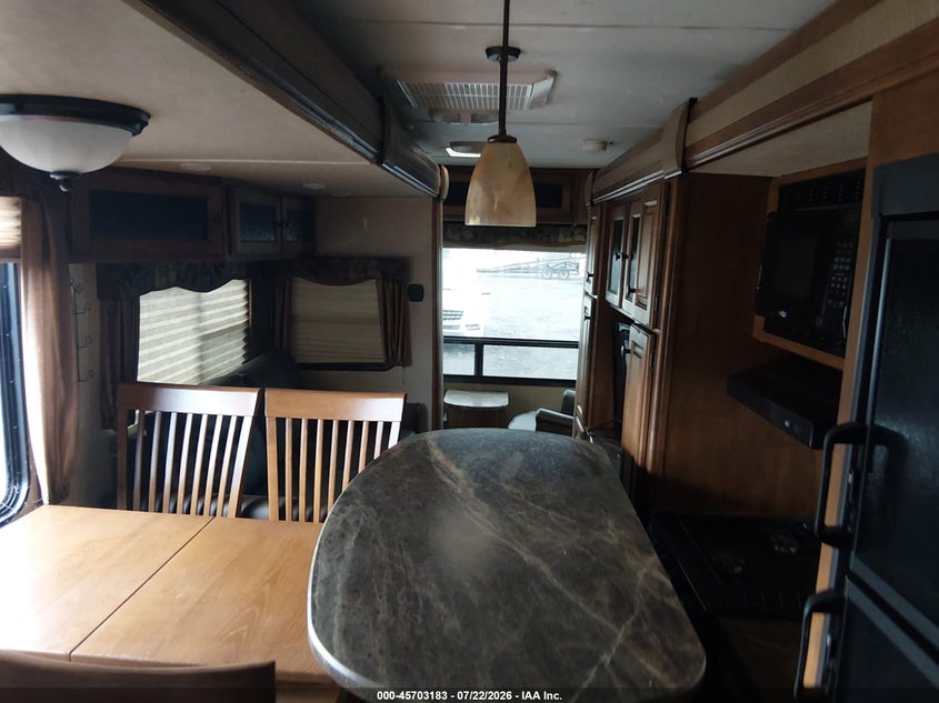2014 Sprinter 331rls VIN 4YDT33121E1531289 IAAI salvage auction — REAR END, Salvage (New Hampshire), sold $1,550 on 2026-07-28 (photo 8)