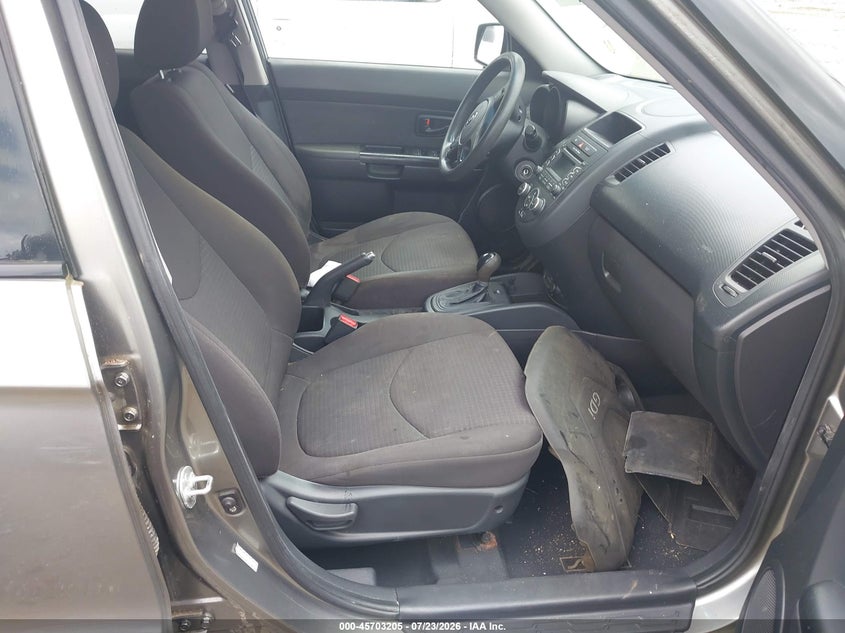 2013 Kia Soul VIN KNDJT2A59D7527291 IAAI salvage auction — LEFT & RIGHT, Repossession Paperwork (Georgia), sold $175 on 2026-07-28 (photo 5)