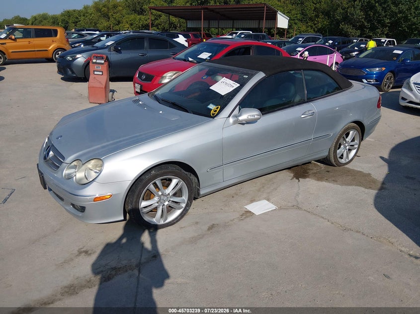 2007 Mercedes-benz Clk-class VIN WDBTK56F47F224944 IAAI salvage auction — NORMAL WEAR, Original (Texas), sold $300 on 2026-08-17 (photo 2)
