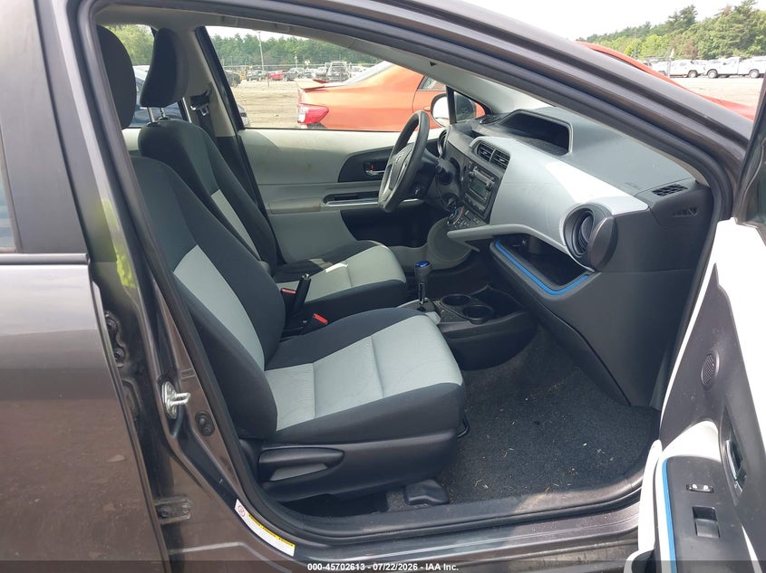 2012 Toyota Prius c VIN JTDKDTB32C1506854 IAAI salvage auction — NORMAL WEAR, Clear (Massachusetts), sold $525 on 2026-07-31 (photo 5)