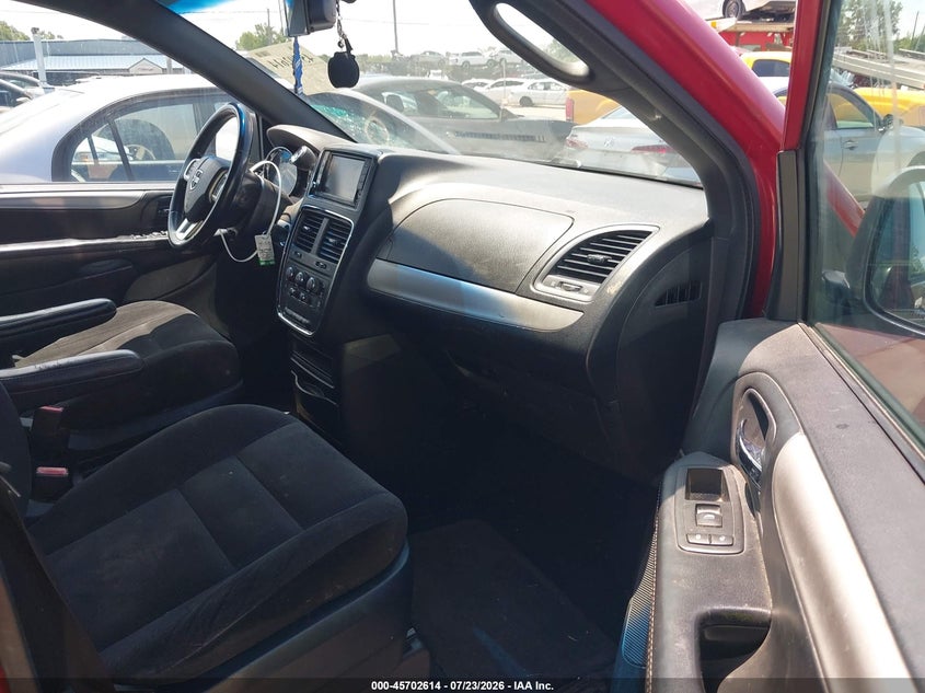 2015 Dodge Caravan VIN 2C4RDGBG5FR530221 IAAI salvage auction — RIGHT SIDE, Salvage Title, sold $825 on 2026-07-31 (photo 5)