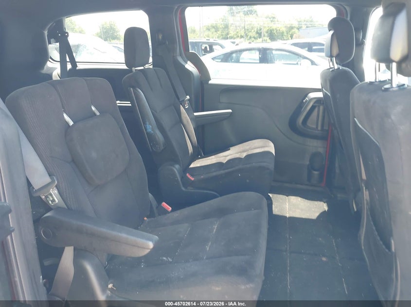 2015 Dodge Caravan VIN 2C4RDGBG5FR530221 IAAI salvage auction — RIGHT SIDE, Salvage Title, sold $825 on 2026-07-31 (photo 8)