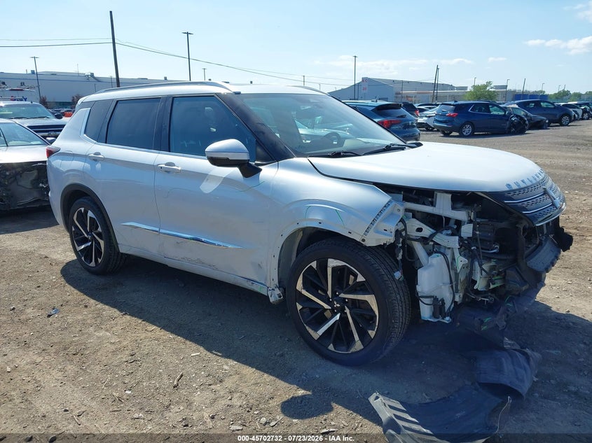 2022 Mitsubishi Outlander VIN JA4J4VA89NZ013613 — IAAI salvage auction photo