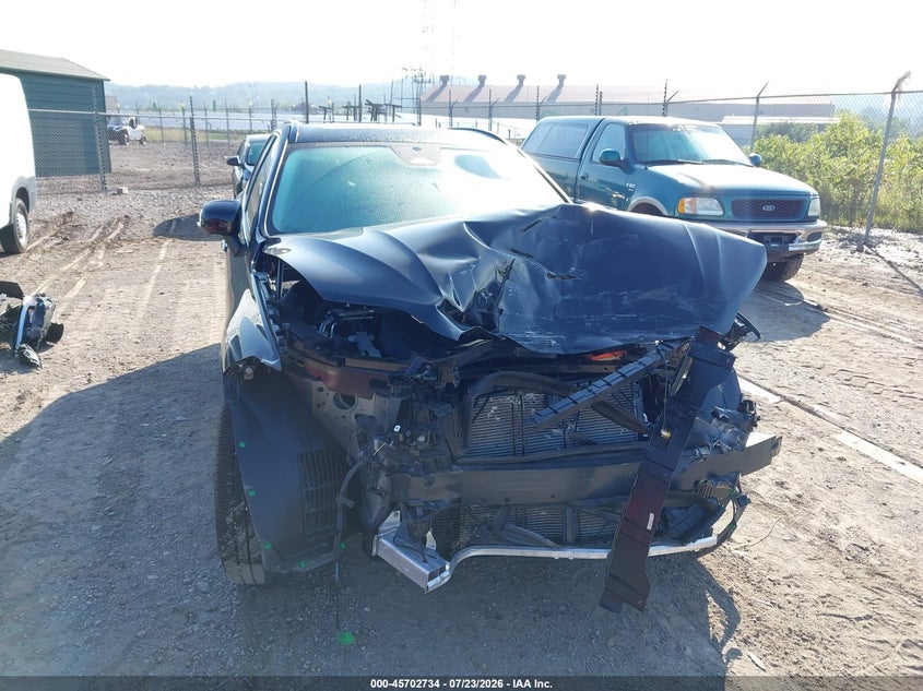 2026 Volvo Xc60 VIN YV4M12RM3T1323244 IAAI salvage auction — FRONT END, Wait Title, sold $18,450 on 2026-08-17 (photo 6)