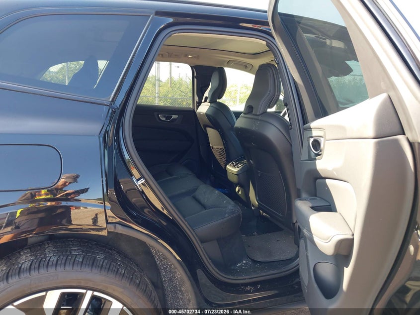 2026 Volvo Xc60 VIN YV4M12RM3T1323244 IAAI salvage auction — FRONT END, Wait Title, sold $18,450 on 2026-08-17 (photo 8)