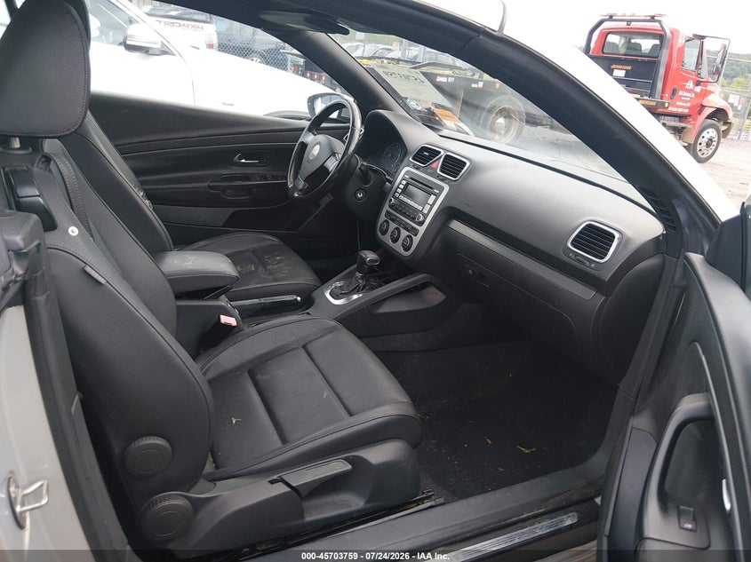 2009 Volkswagen Eos VIN WVWBA71F89V019266 IAAI salvage auction — NORMAL WEAR, Clear-Dealer Only (West Virginia), sold $200 on 2026-08-06 (photo 5)
