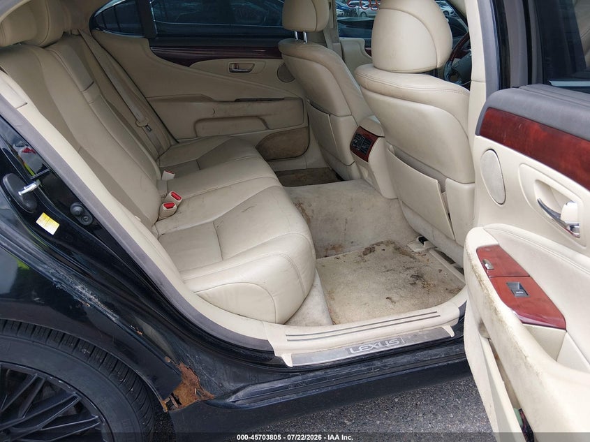 2010 Lexus Ls 460 VIN JTHDL5EF1A5002300 IAAI salvage auction — REAR END, Clear (Minnesota), sold $25 on 2026-07-29 (photo 8)