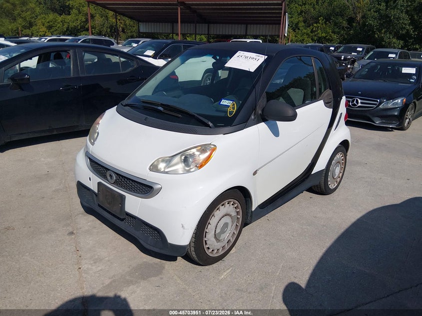 2013 Smart Fortwo VIN WMEEJ3BA7DK626215 IAAI salvage auction — NORMAL WEAR, Salvage Title, sold $1,225 on 2026-08-10 (photo 2)