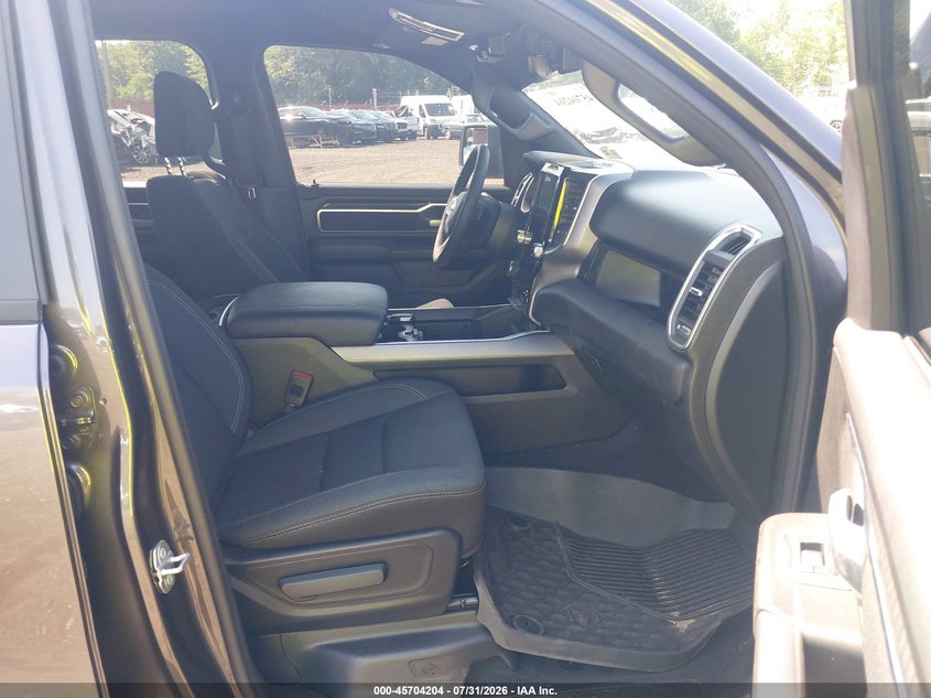 2026 Ram 1500 VIN 1C6SRFFT1TN209216 IAAI salvage auction — FRONT & REAR, Salvage Title, sold $26,500 on 2026-10-02 (photo 5)