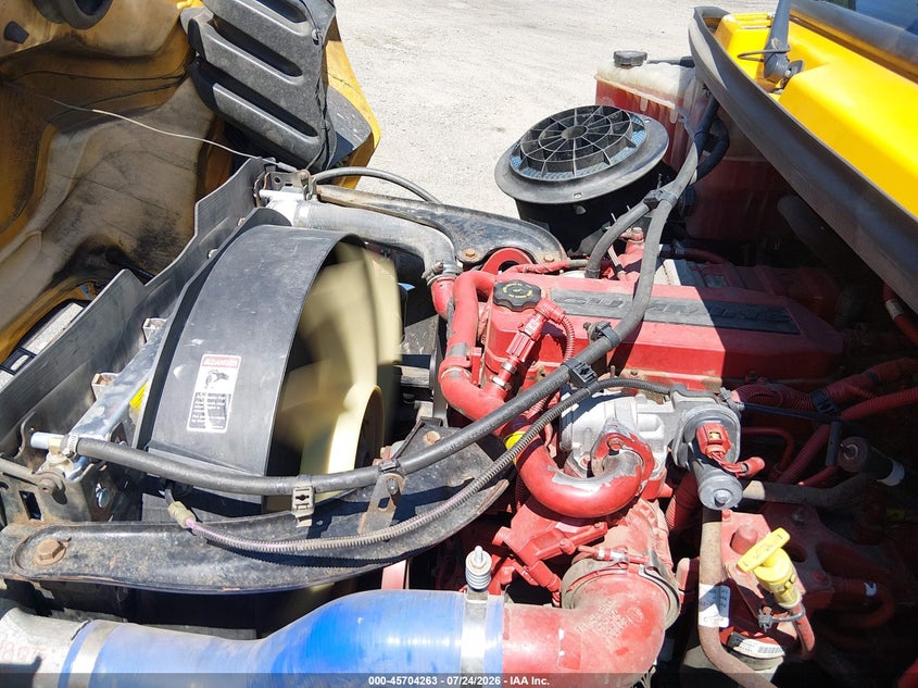 2019 Freightliner M2 106 VIN 1FVACWFC2KHKB7540 IAAI salvage auction — NORMAL WEAR, Original (New Hampshire), sold $11,200 on 2026-08-05 (photo 9)
