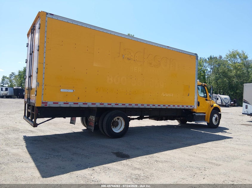 2019 Freightliner M2 106 VIN 1FVACWFC2KHKB7540 IAAI salvage auction — NORMAL WEAR, Original (New Hampshire), sold $11,200 on 2026-08-05 (photo 4)