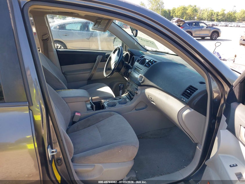 2008 Toyota Highlander VIN JTEDS43A082066387 IAAI salvage auction — NORMAL WEAR, Clear (Florida), sold $125 on 2026-07-28 (photo 5)