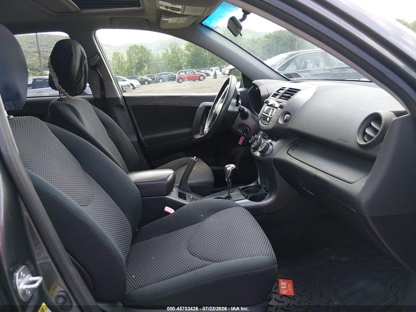 2011 Toyota Rav4 VIN JTMRF4DVXB5041910 IAAI salvage auction — NORMAL WEAR, Clear (Pennsylvania), sold $125 on 2026-07-30 (photo 5)