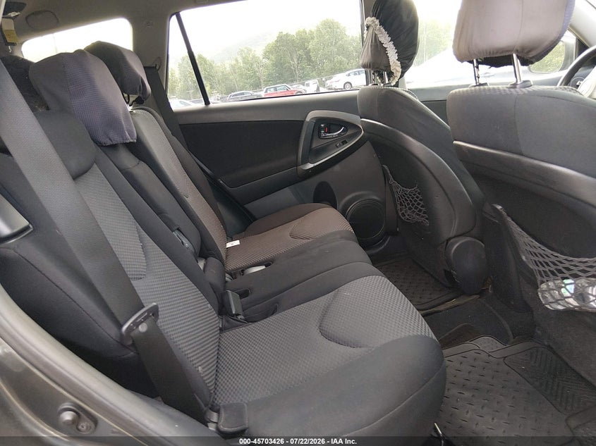 2011 Toyota Rav4 VIN JTMRF4DVXB5041910 IAAI salvage auction — NORMAL WEAR, Clear (Pennsylvania), sold $125 on 2026-07-30 (photo 8)