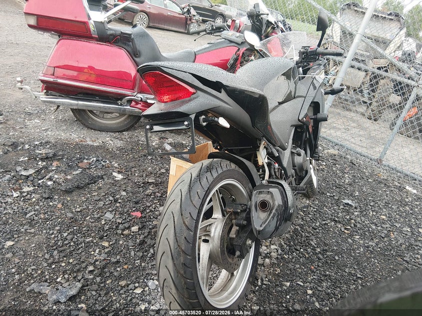 2011 Honda Cbr250 VIN MLHMC4113B5002755 IAAI salvage auction — NORMAL WEAR, Clear (New York), sold $25 on 2026-07-30 (photo 4)