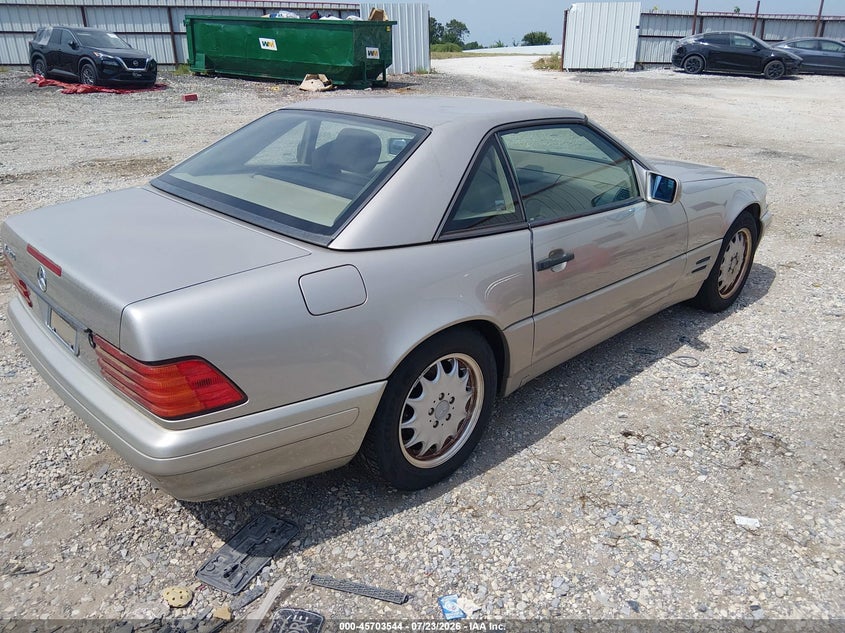 1998 Mercedes-benz Sl-klasse VIN WDBFA67FXWF164199 IAAI salvage auction — NORMAL WEAR, Clear (Arkansas), sold $875 on 2026-07-30 (photo 4)