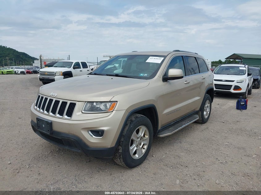 2014 Jeep Grand cherokee VIN 1C4RJFAG9EC230838 IAAI salvage auction — NORMAL WEAR, Clear (Pennsylvania), sold $2,875 on 2026-08-15 (photo 2)