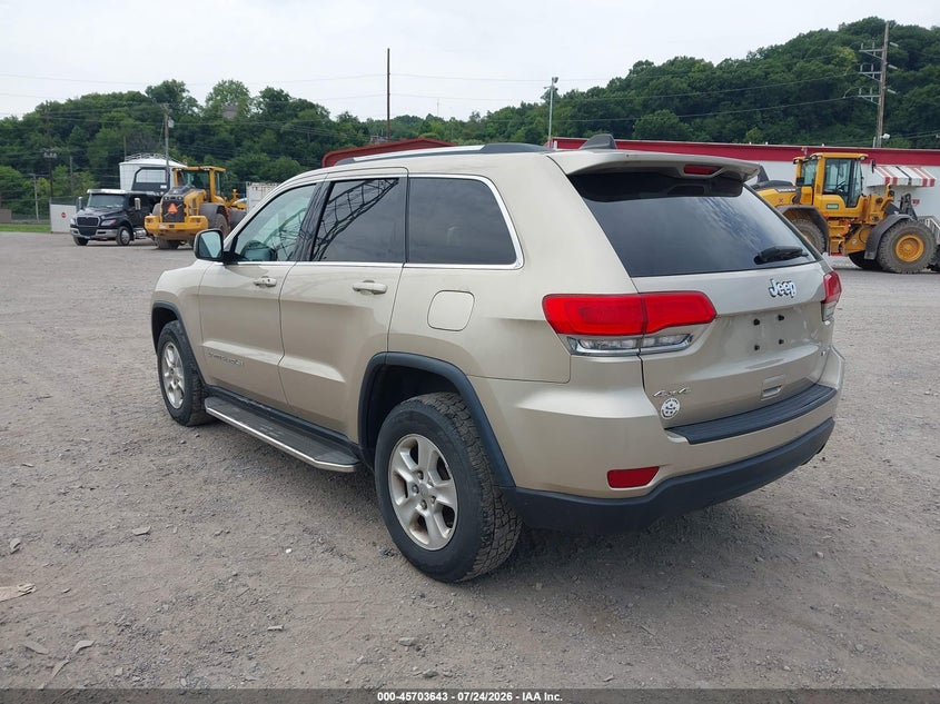 2014 Jeep Grand cherokee VIN 1C4RJFAG9EC230838 IAAI salvage auction — NORMAL WEAR, Clear (Pennsylvania), sold $2,875 on 2026-08-15 (photo 3)