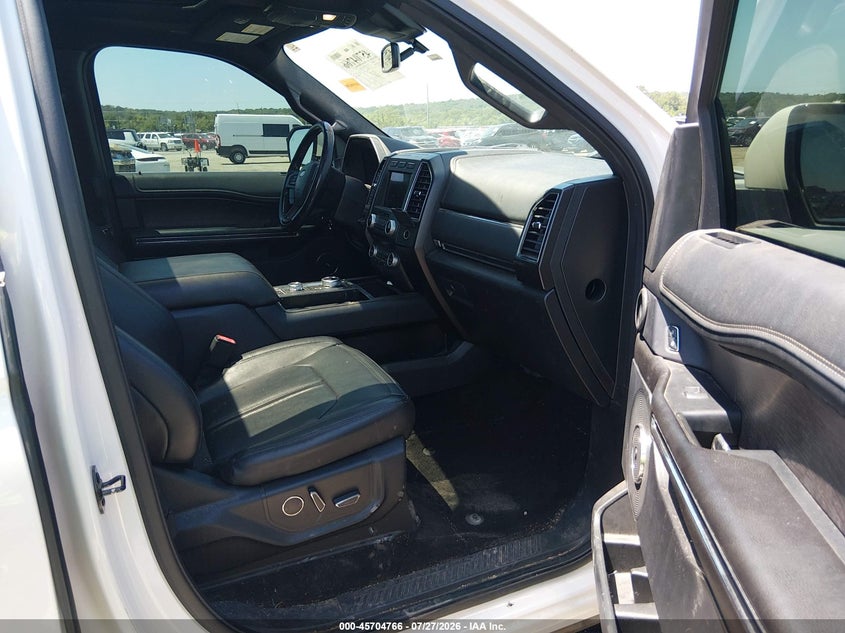 2018 Ford Expedition VIN 1FMJK2AT5JEA59046 IAAI salvage auction — HAIL, Salvage Title, sold $9,800 on 2026-09-19 (photo 5)