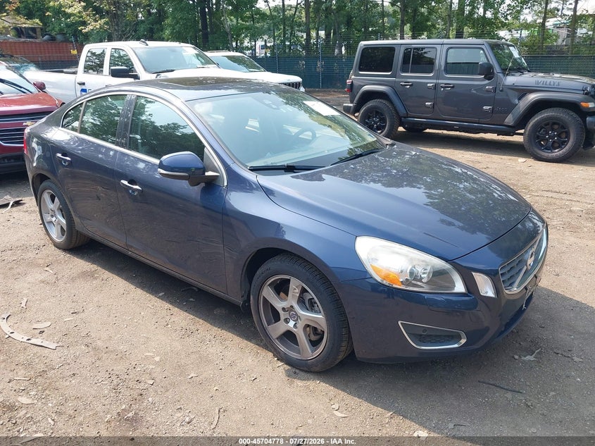 2013 Volvo S60 VIN YV1612FS2D1226546 IAAI salvage auction — SIDE, Clear (Virginia), sold $1,500 on 2026-08-06 (photo 1)