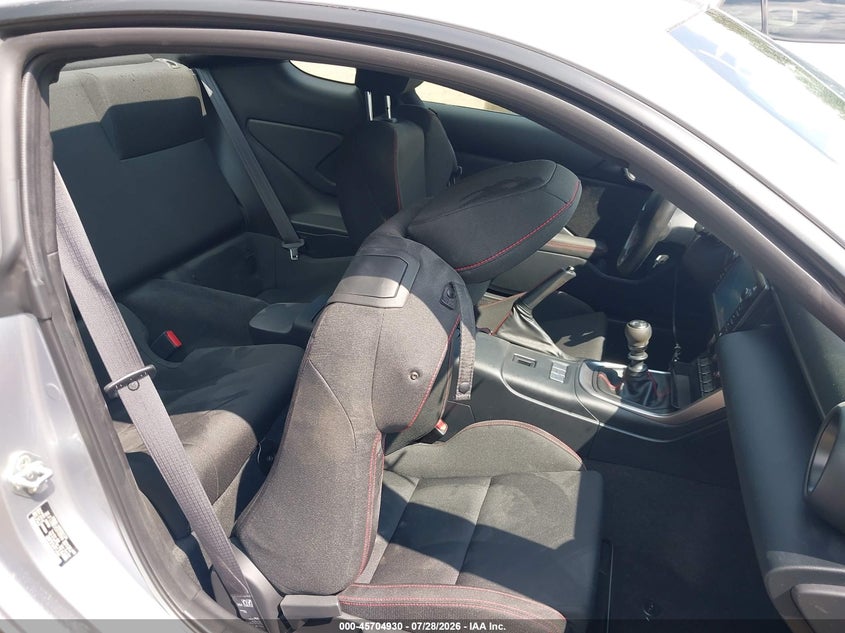 2025 Subaru Brz VIN JF1ZDBB14S9700556 IAAI salvage auction — SIDE, Wait Title, sold $12,900 on 2026-08-19 (photo 8)