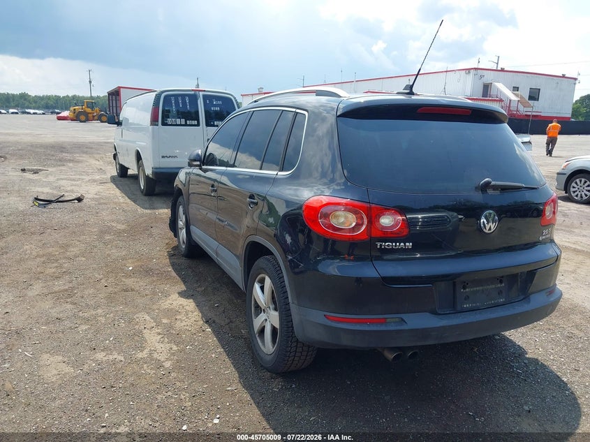 2010 Volkswagen Tiguan VIN WVGBV7AX9AW515023 IAAI salvage auction — NORMAL WEAR, Clear (Virginia), sold $450 on 2026-08-05 (photo 3)