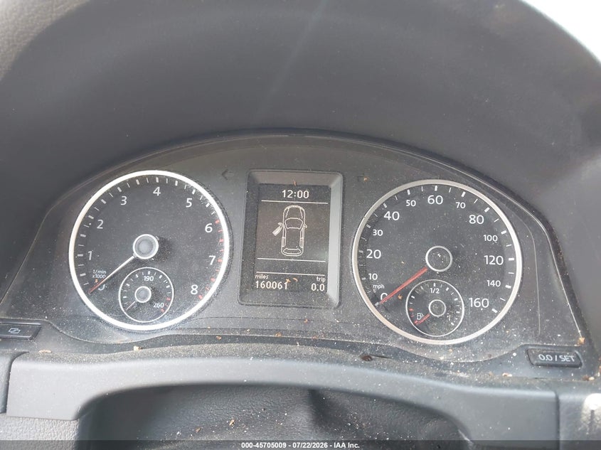 2010 Volkswagen Tiguan VIN WVGBV7AX9AW515023 IAAI salvage auction — NORMAL WEAR, Clear (Virginia), sold $450 on 2026-08-05 (photo 7)
