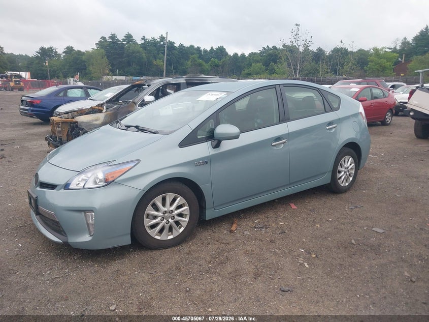 2012 Toyota Prius plug-in VIN JTDKN3DP8C3021362 IAAI salvage auction — RIGHT FRONT, Clear (Massachusetts), sold $50 on 2026-07-31 (photo 2)