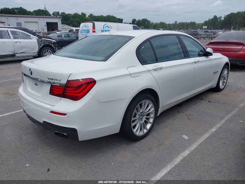 2014 BMW 7er VIN WBAYE8C5XED136417 IAAI salvage auction — NORMAL WEAR, Clear-Dealer Only (North Carolina), sold $2,200 on 2026-08-03 (photo 4)
