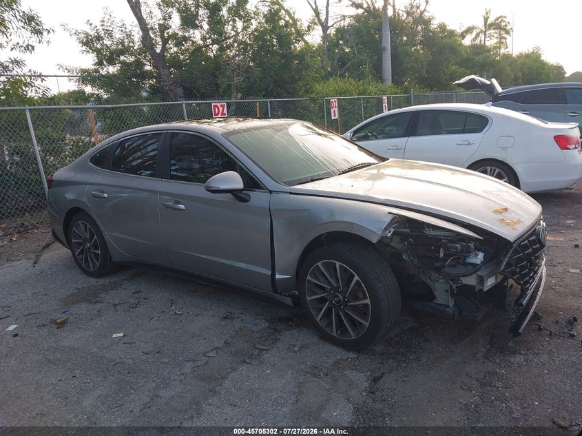 2020 Hyundai Sonata VIN 5NPEH4J20LH034825 IAAI salvage auction — FRONT END, Rebuildable (Florida), sold $6,000 on 2026-08-20 (photo 1)
