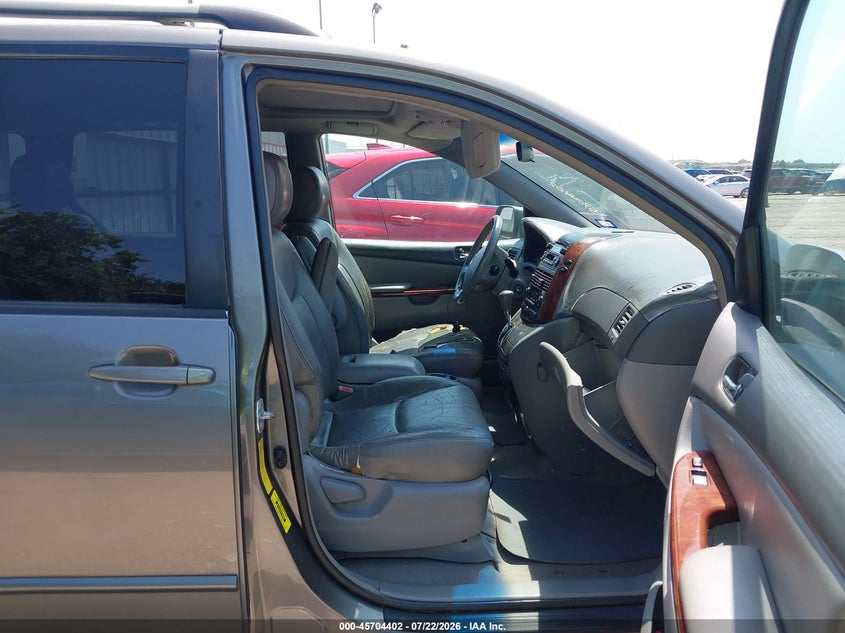 2004 Toyota Sienna VIN 5TDZA22C14S203294 IAAI salvage auction — NORMAL WEAR, Original (Texas), sold $675 on 2026-07-30 (photo 5)