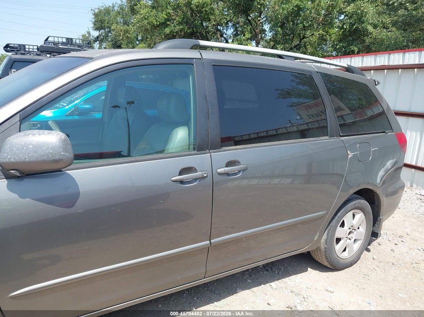 2004 Toyota Sienna VIN 5TDZA22C14S203294 IAAI salvage auction — NORMAL WEAR, Original (Texas), sold $675 on 2026-07-30 (photo 6)