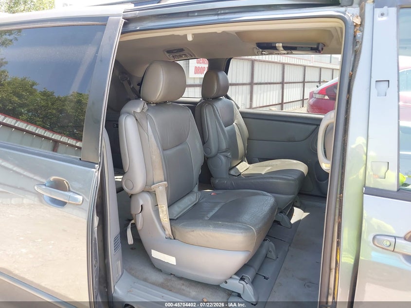 2004 Toyota Sienna VIN 5TDZA22C14S203294 IAAI salvage auction — NORMAL WEAR, Original (Texas), sold $675 on 2026-07-30 (photo 8)