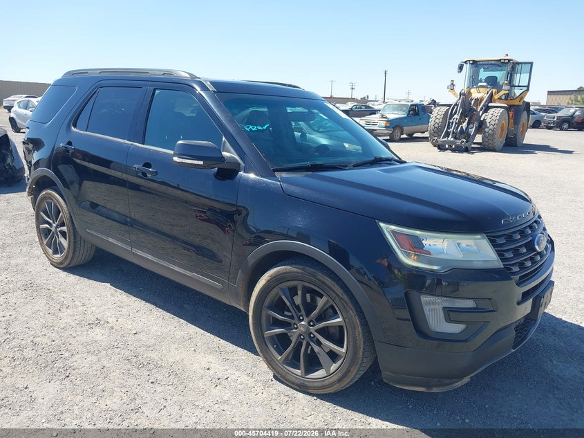 2017 Ford Explorer VIN 1FM5K7D8XHGB32108 IAAI salvage auction — REAR END, Salvage (California), sold $2,950 on 2026-07-29 (photo 1)