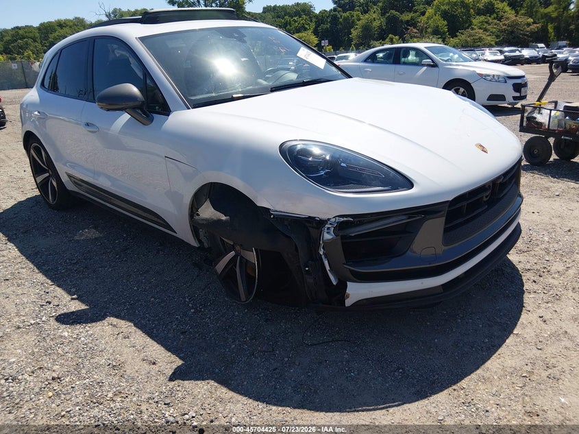 2024 Porsche Macan VIN WP1AA2A54RLB08221 IAAI salvage auction — FRONT & REAR, Salvage (Idaho), sold $9,900 on 2026-08-12 (photo 6)