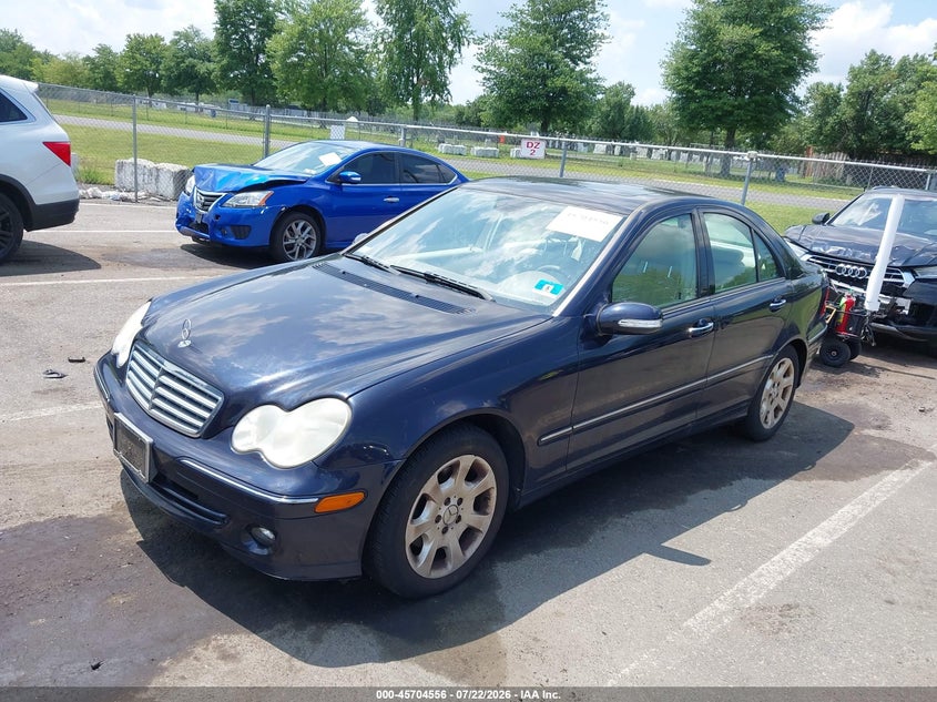 2006 Mercedes-benz C class VIN WDBRF87H96F760691 IAAI salvage auction — RIGHT REAR, Clear (New Jersey), sold $900 on 2026-08-10 (photo 2)