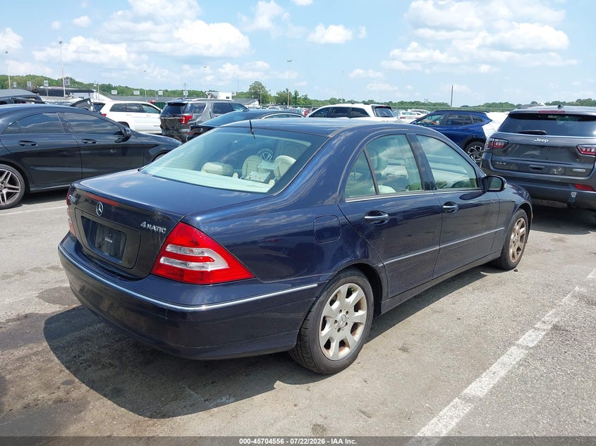 2006 Mercedes-benz C class VIN WDBRF87H96F760691 IAAI salvage auction — RIGHT REAR, Clear (New Jersey), sold $900 on 2026-08-10 (photo 4)