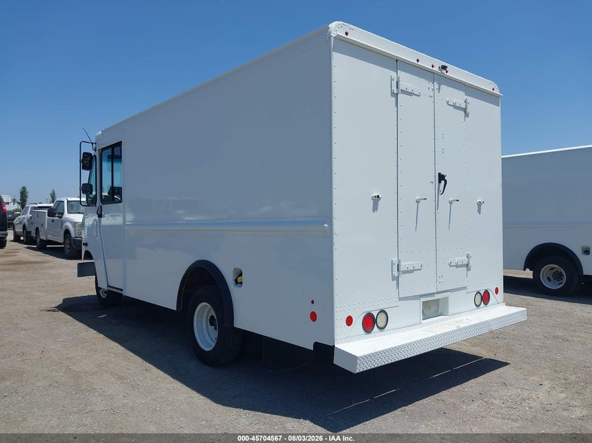 2018 Ford E-350 VIN 1FC3E3K69JDC36755 IAAI salvage auction — NORMAL WEAR, SF97 (California), sold $10,500 on 2026-08-25 (photo 3)