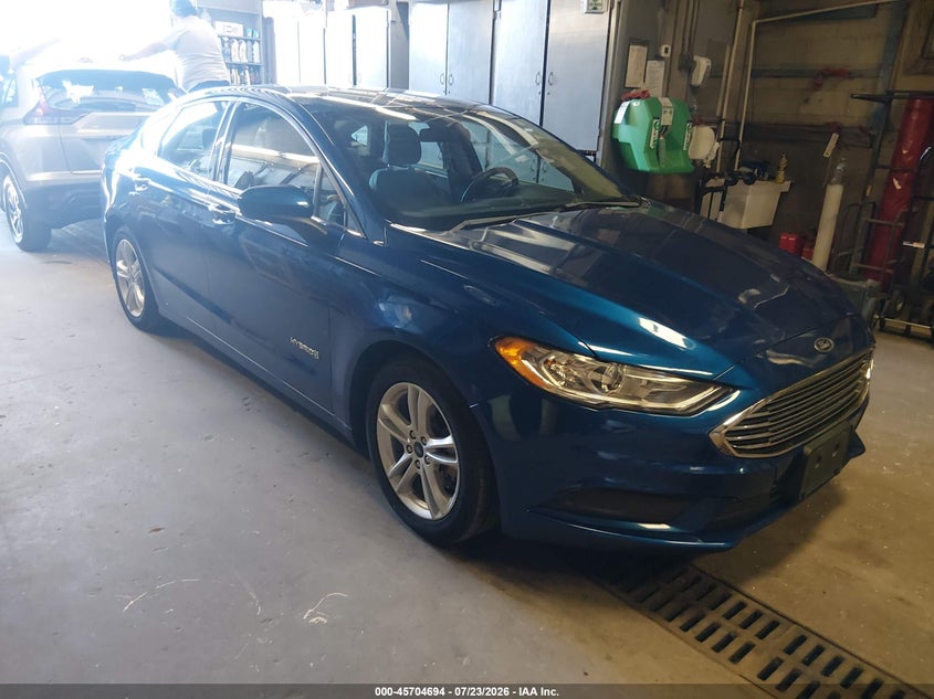 2018 Ford Fusion VIN 3FA6P0UU7JR235893 — IAAI salvage auction photo