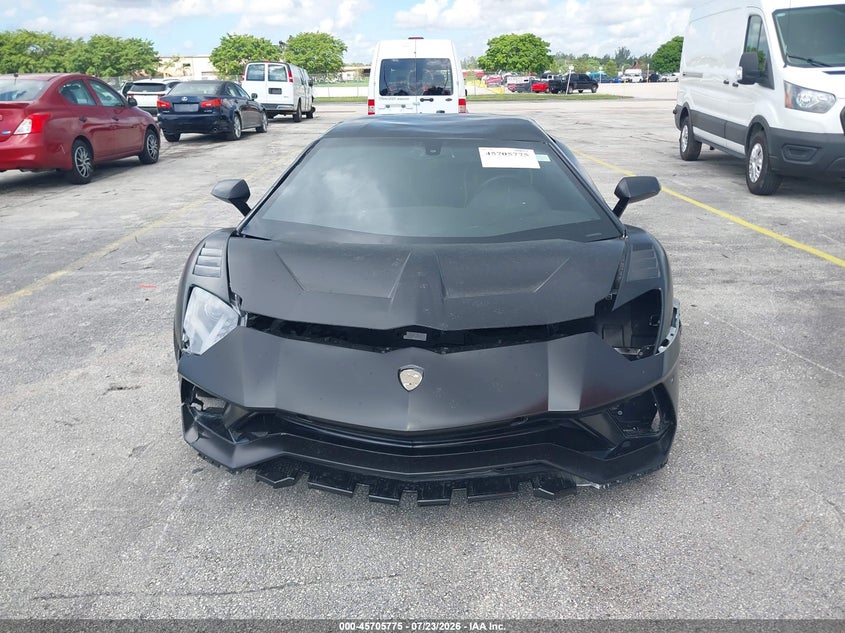 2018 Lamborghini VIN ZHWUG4ZD5JLA06879 IAAI salvage auction — ALL OVER, Clear (South Carolina), sold $35,750 on 2026-07-30 (photo 6)
